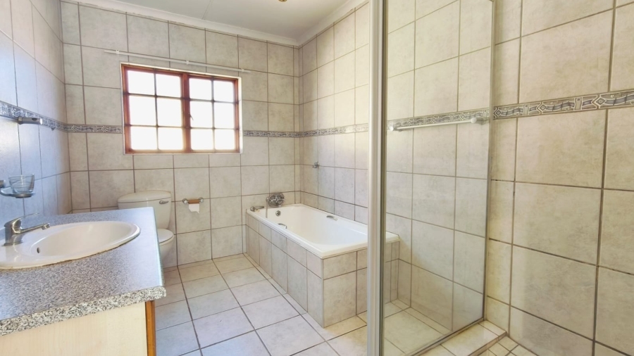 3 Bedroom Property for Sale in Baillie Park North West